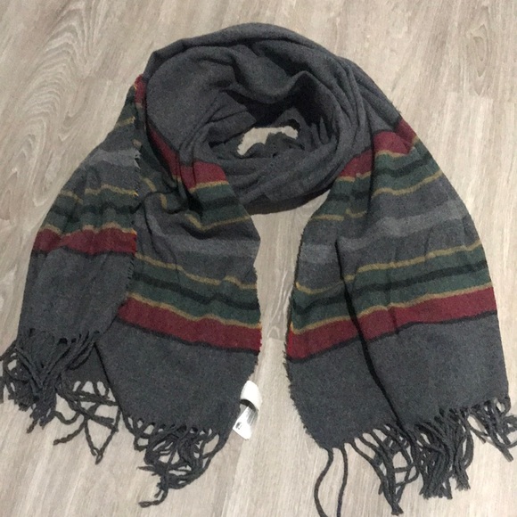 Roots winter scarf - Picture 1 of 1